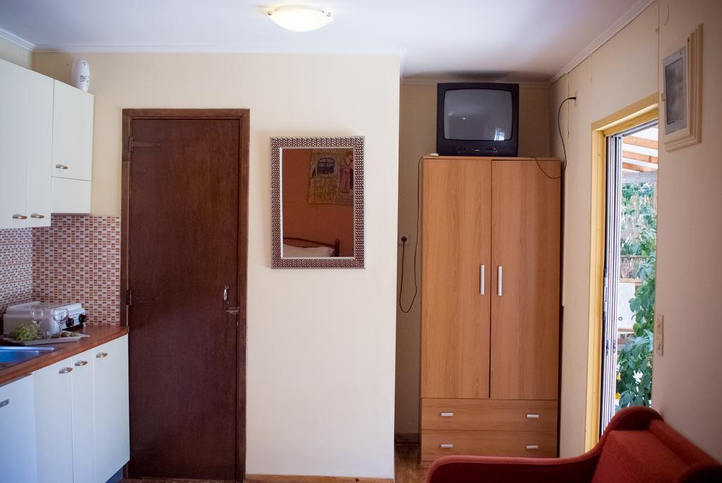 Xenicamp & Bungalows Tolo Room photo